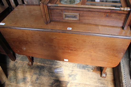 Mahogany gate leg table with ball & claw feet